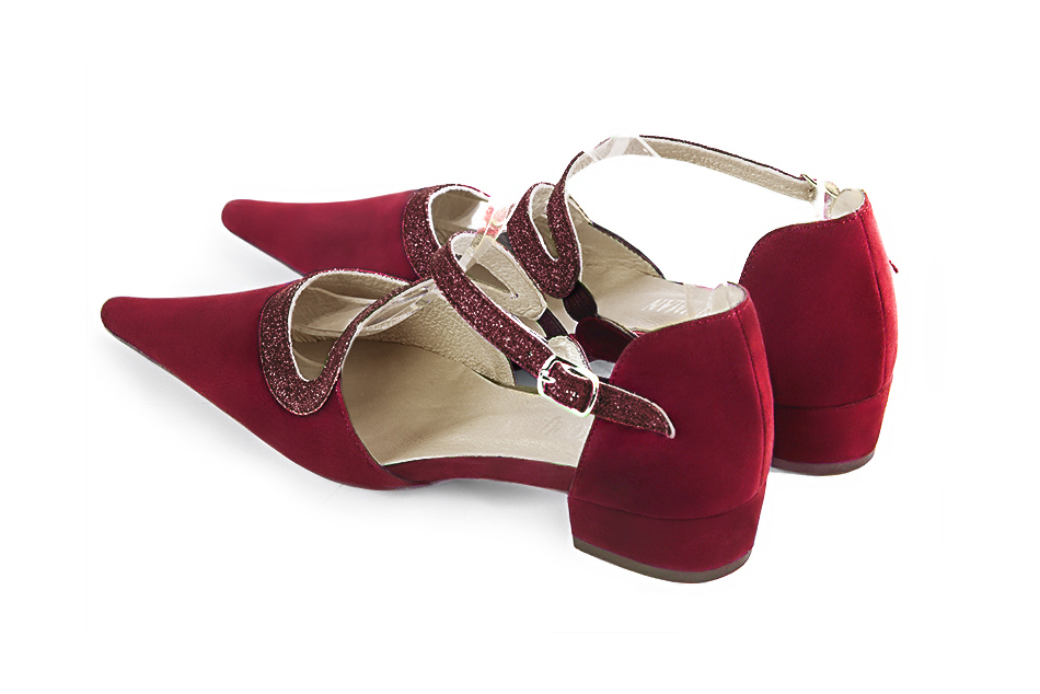 Women's burgundy red open side dress shoes, with snake-shaped straps. Pointed toe. Low block heels - Rear view